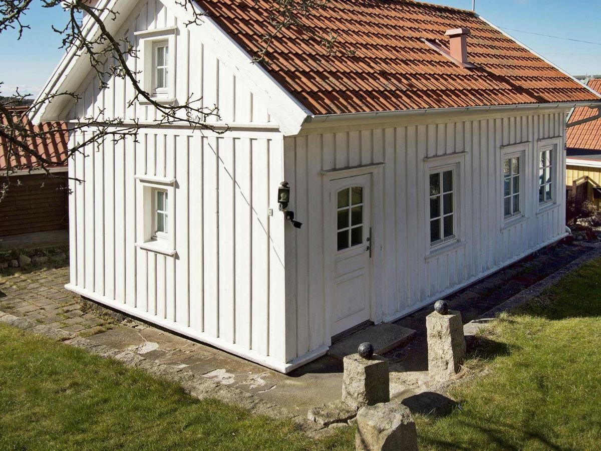 5 Person Holiday Home In Str Mstad Strömstad Exterior foto